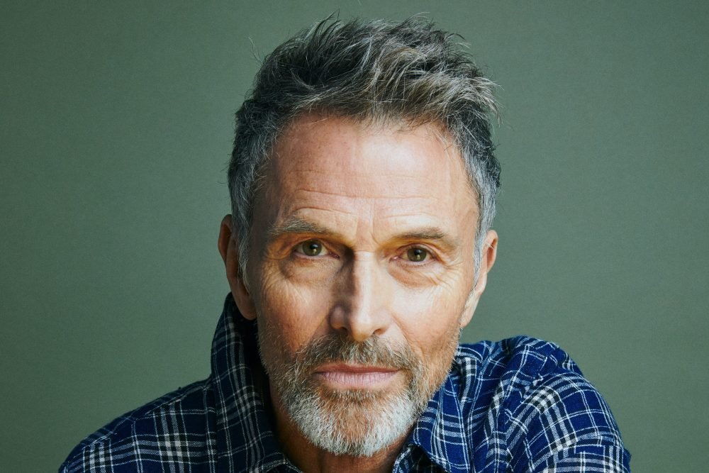 Tim Daly Joins Wife Téa Leoni in NBC Comedy Pilot ‘Newlyweds’