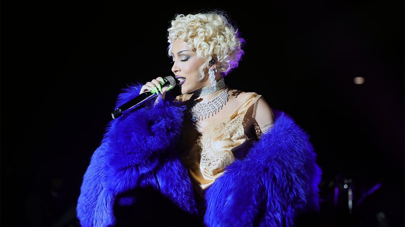 Doja Cat Reveals She May Have Lipedema: What Are the Signs, Symptoms?
