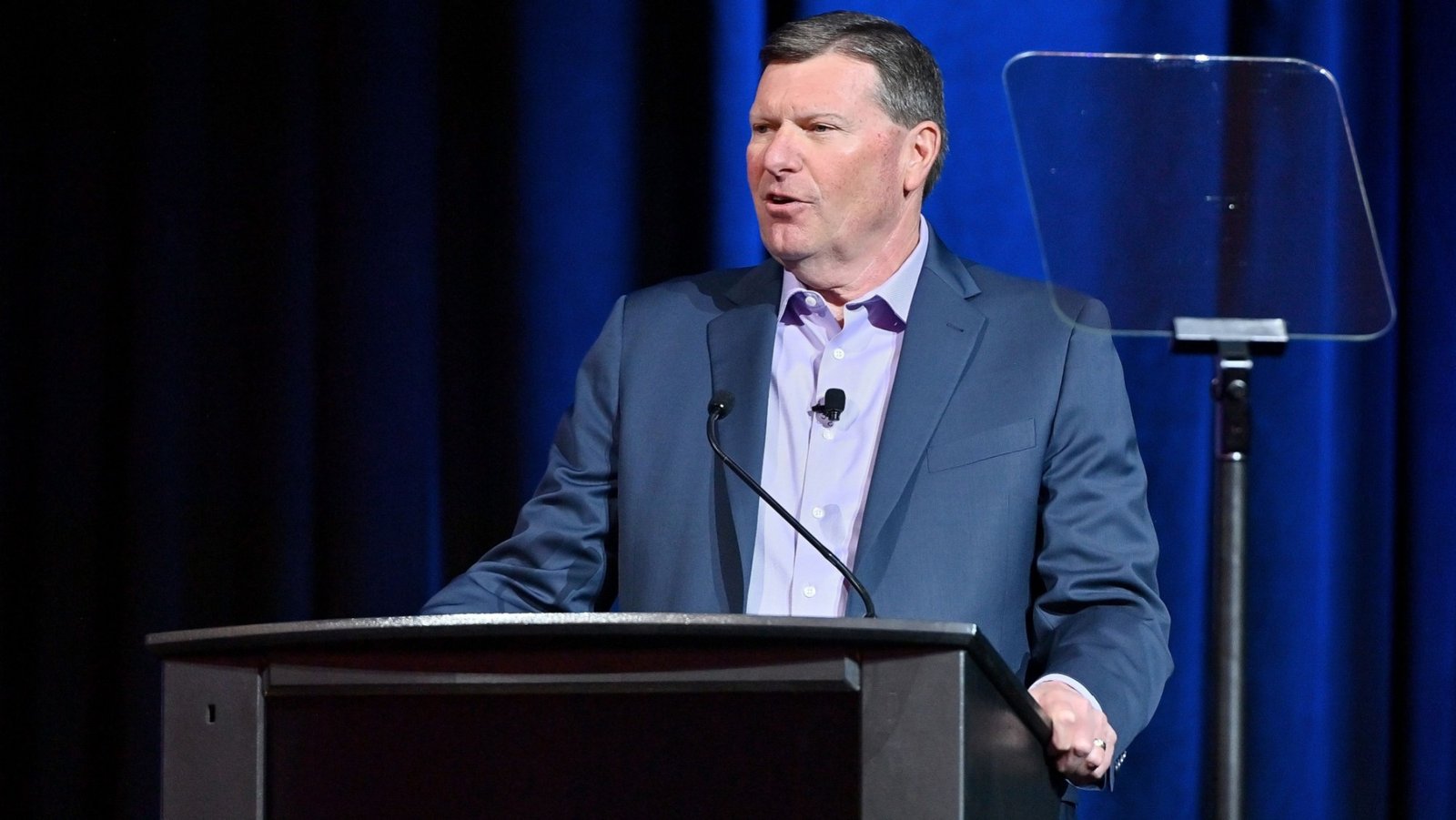 Fathom Entertainment CEO to Step Down