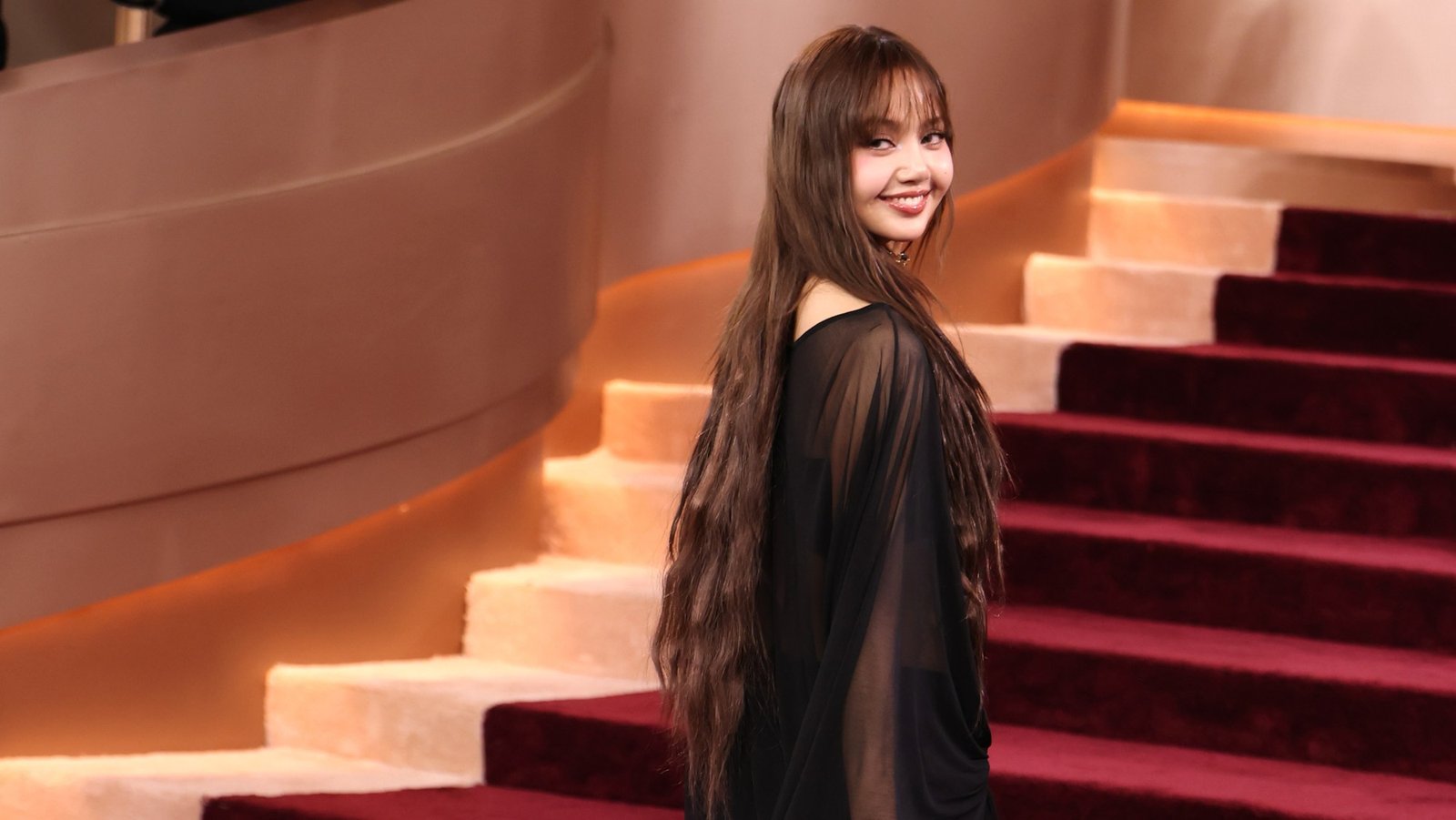 Global Star Lisa Sets Solo Las Vegas Residency