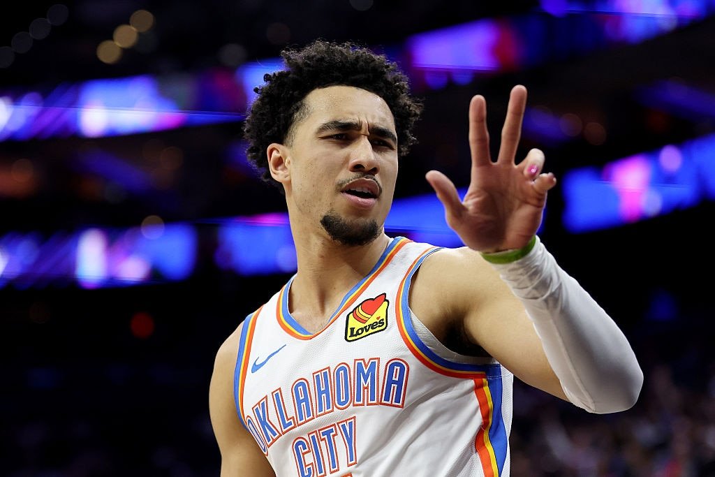 Live Updates: Cooper Flagg’s Mavericks take on Kristaps Porziņģis’ Warriors on Peacock