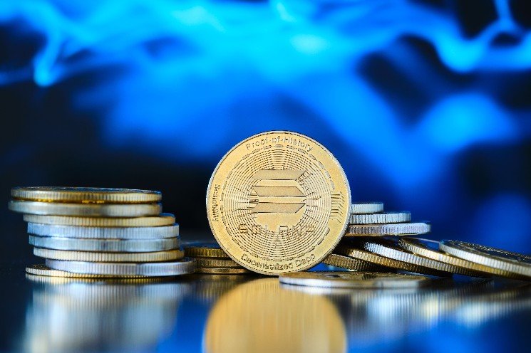 Solana Price Prediction: Breakout Watch as Longs Build