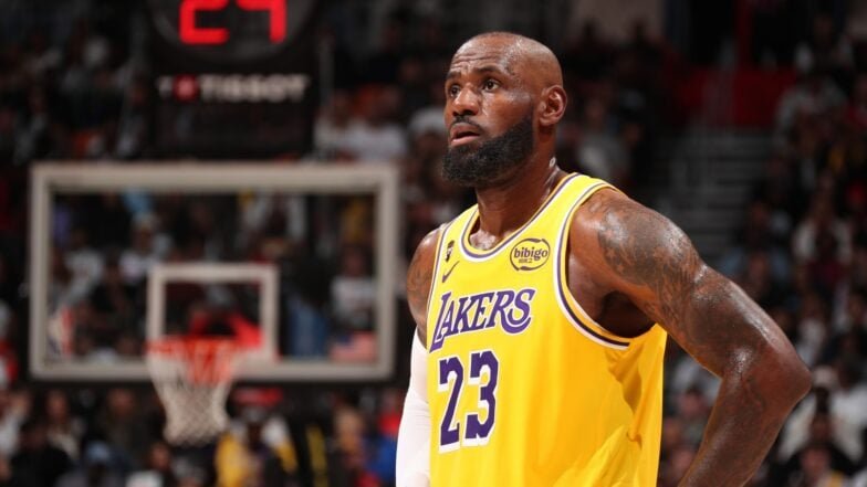 The Athletic: LeBron James’ rewriting of NBA record books has a Wilt Chamberlain-esque ring to it