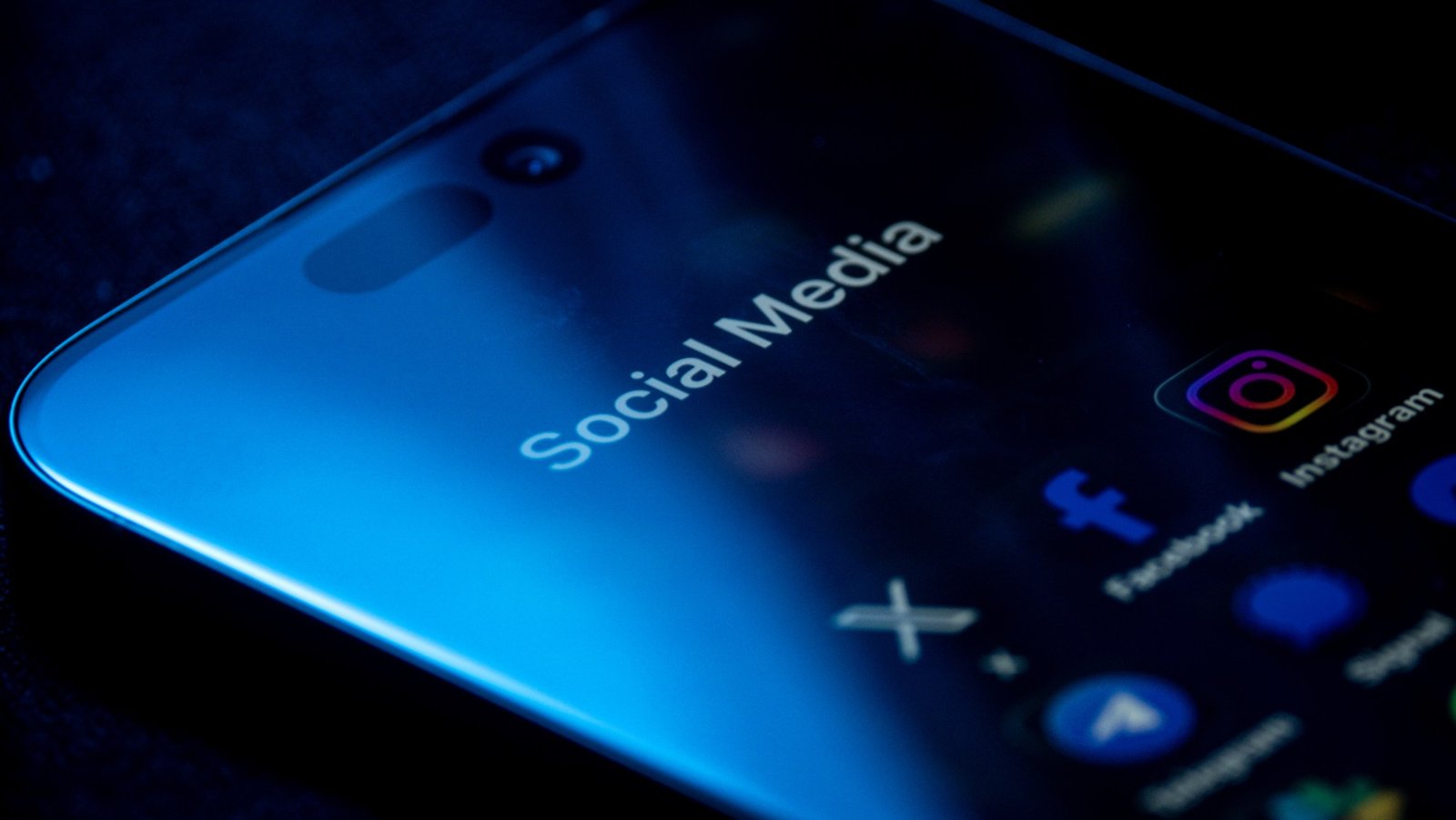 Researchers May Have Found the Antidote to Social Media Brain Rot: Experimental Film