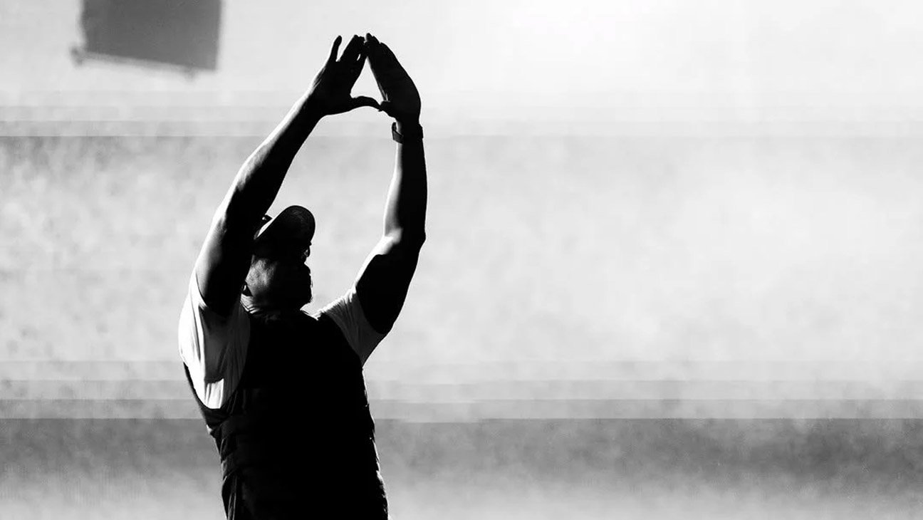 After Three-Hour Delay, Jay-Z Caps Yankee Stadium Run With Rihanna, Beyoncé, Usher and More