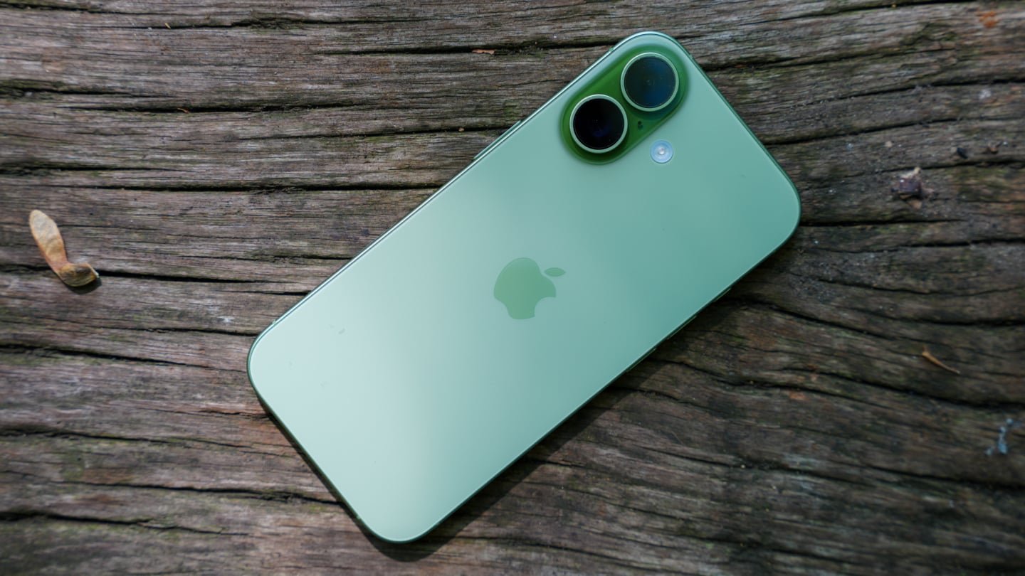 Apple Ends Unlocked Option for Carrier-Financed iPhone Purchases
