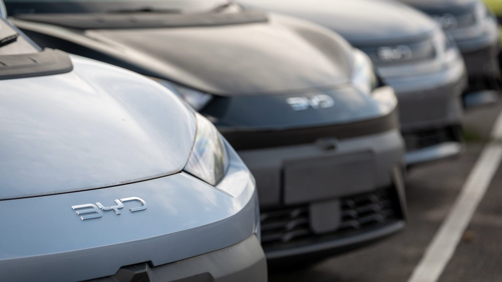 Bill Would Ban Chinese Connected Cars in the US—From Sale and on the Streets
