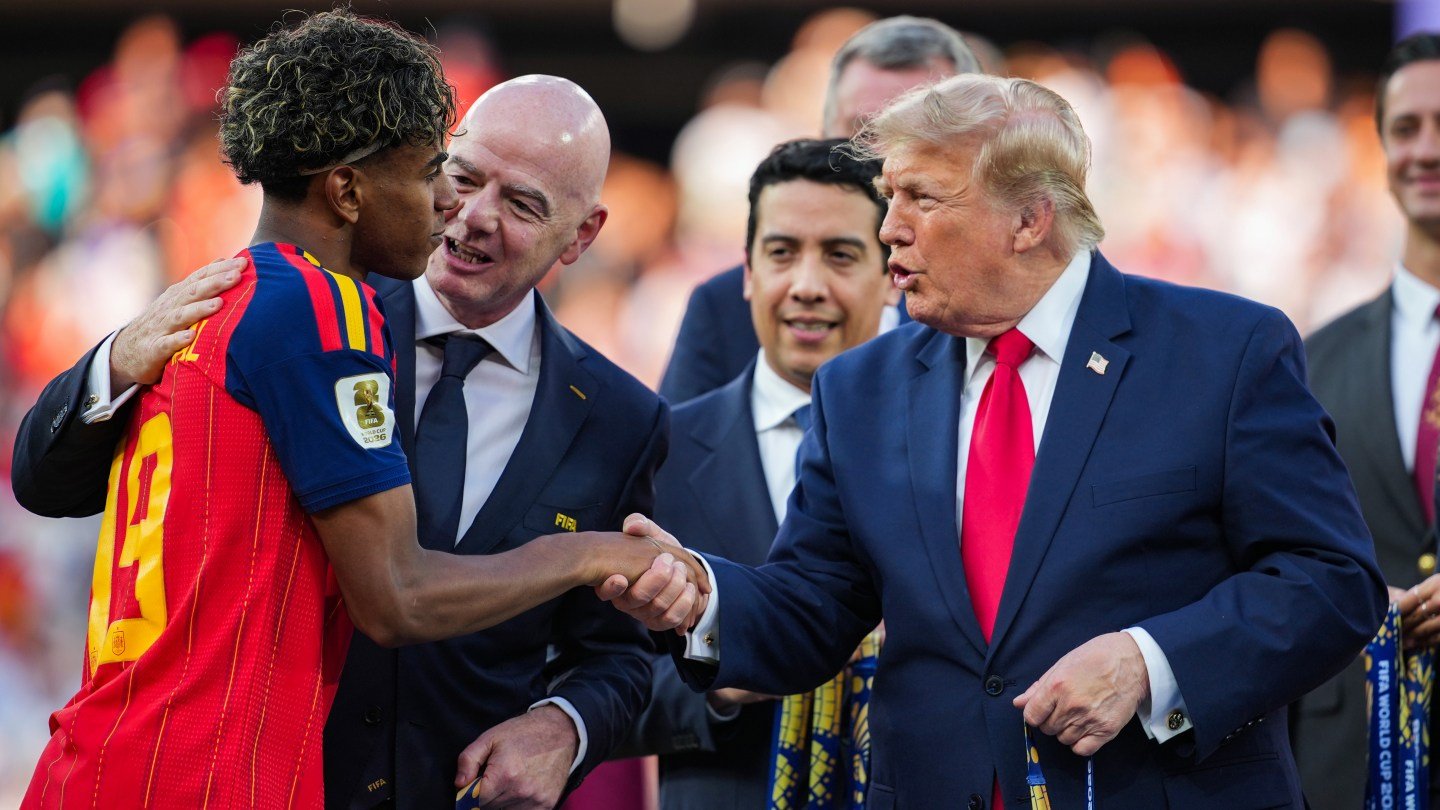 Donald Trump Booed at World Cup Final