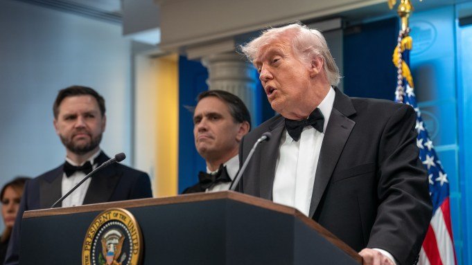 Journalists Call On WHCA To “Forcefully Stand Up For Freedom Of The Press” In Front Of Donald Trump As He Attends Rescheduled Dinner