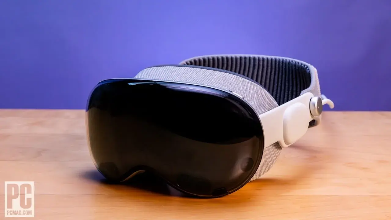 Apple’s Vision Pro, Siri Teams Set for Major Job Cuts