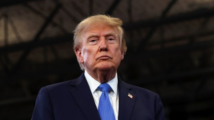 Donald Trump’s Latest Financial Disclosure Shows Significant Sales Of Netflix Securities, Disney, WBD & Comcast Transactions