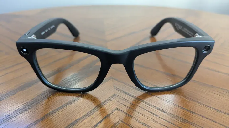 Heading to the UK? You Might Want to Leave Your Smart Glasses at Home