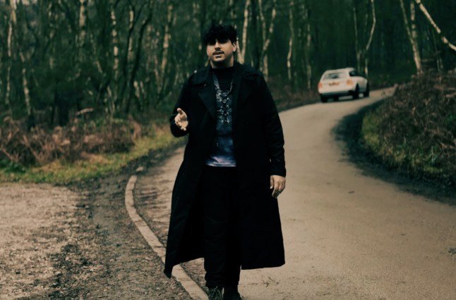 ‘I’m a 23-year-old paranormal investigator and can smell ghosts’