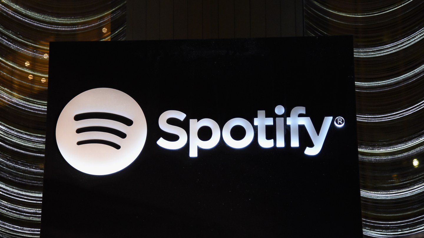 Spotify to Start Labeling AI Artists
