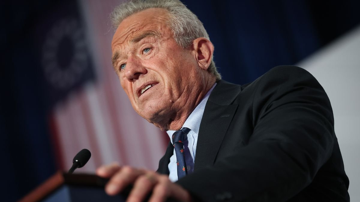 Did RFK Jr. once testify that brain damage prevented him from holding a job?