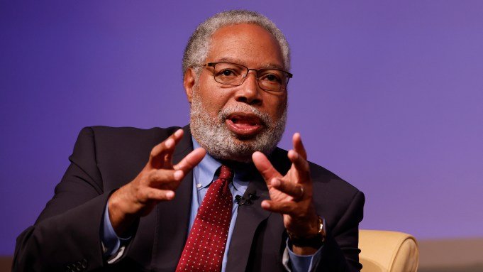 Lonnie Bunch Says He Will Resign As Secretary Of The Smithsonian Amid Trump Administration Attacks And Pressure On Institution
