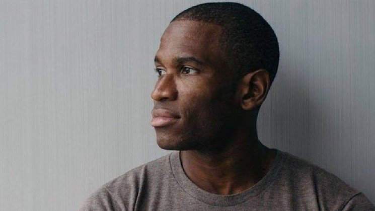 Arthur Hayes Sees Mega Crypto Bull Run Beyond AI Encryption Fears