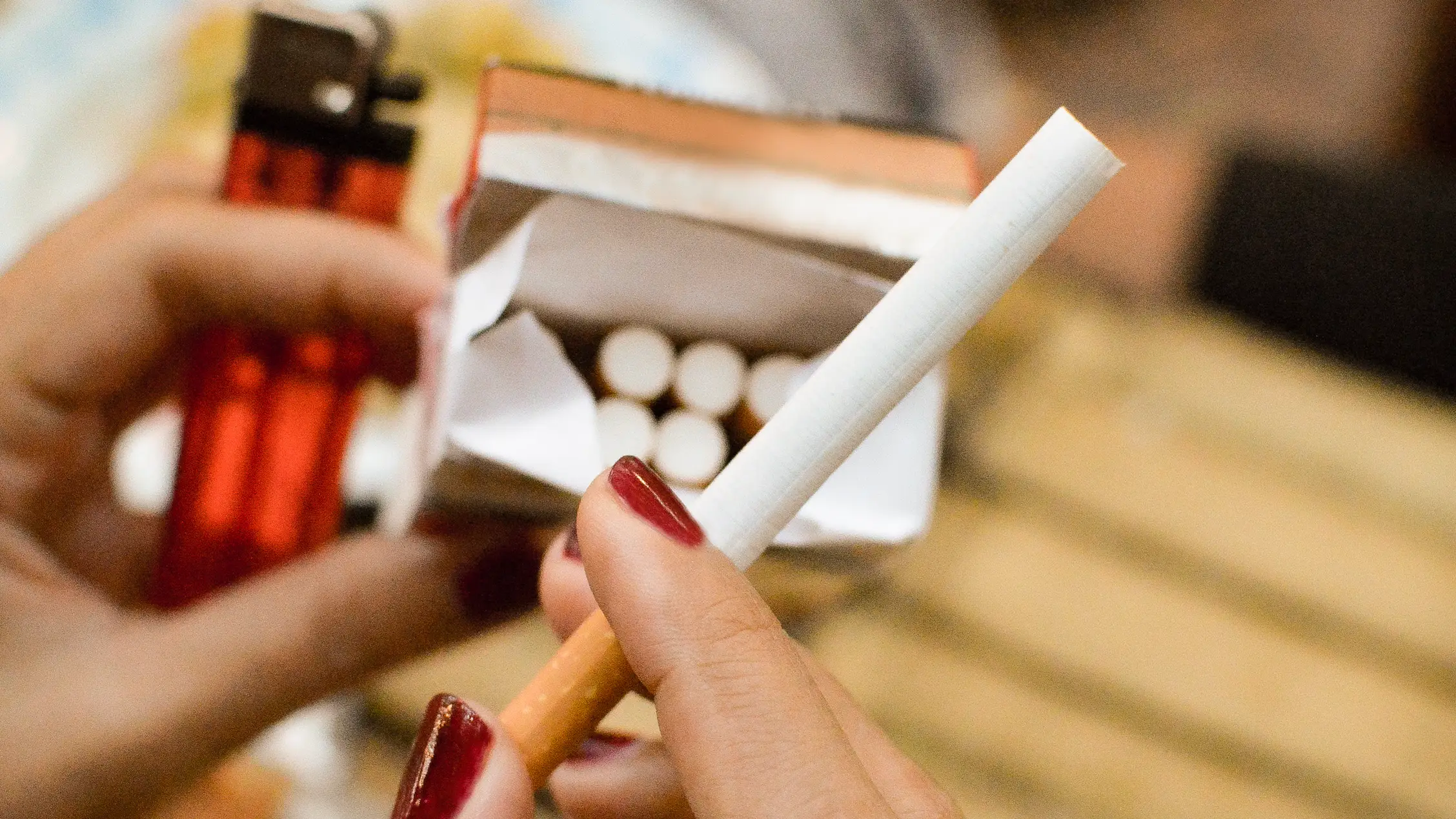 Difference between vape smoke and cigarette smoke as doctor explains which is worse