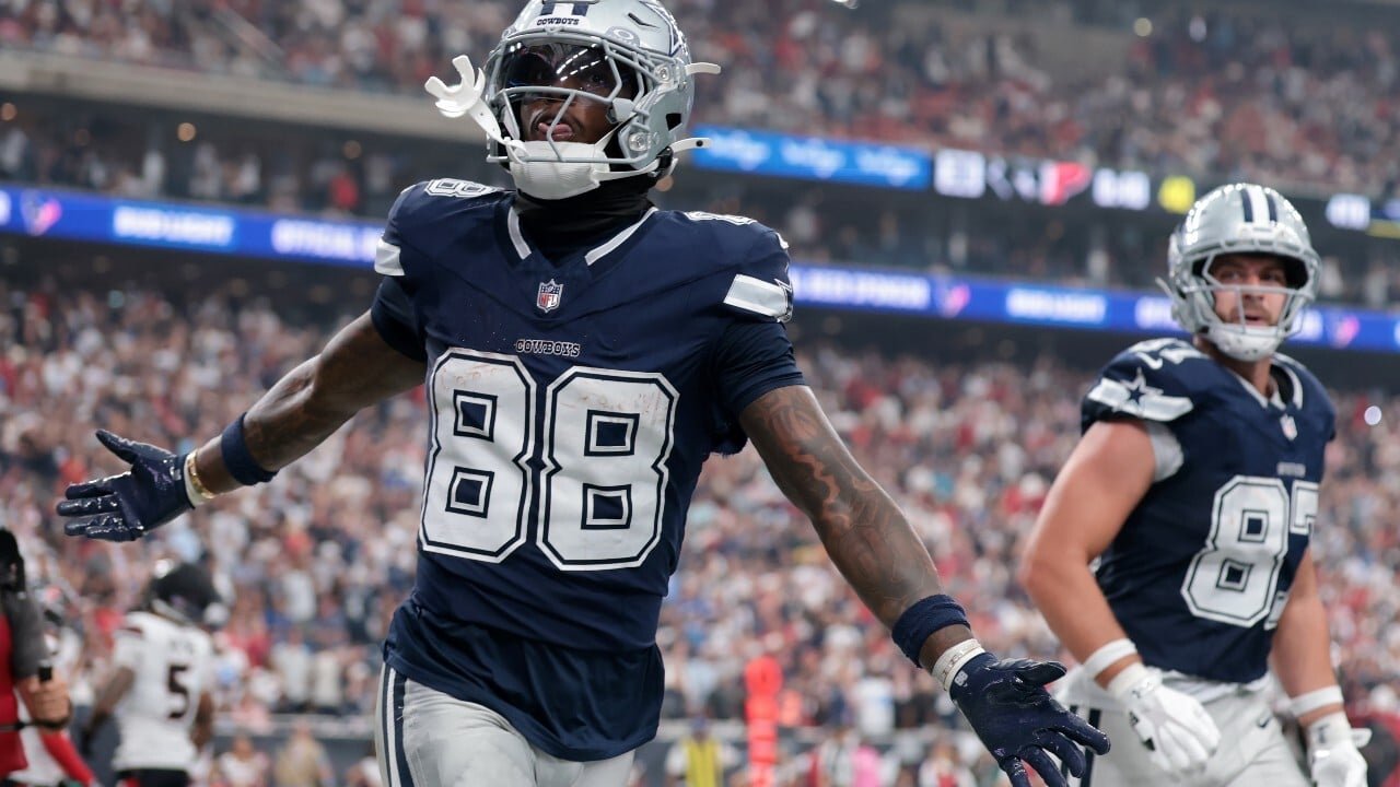 How to Watch the Tampa Bay Buccaneers vs. Dallas Cowboys Game for Free