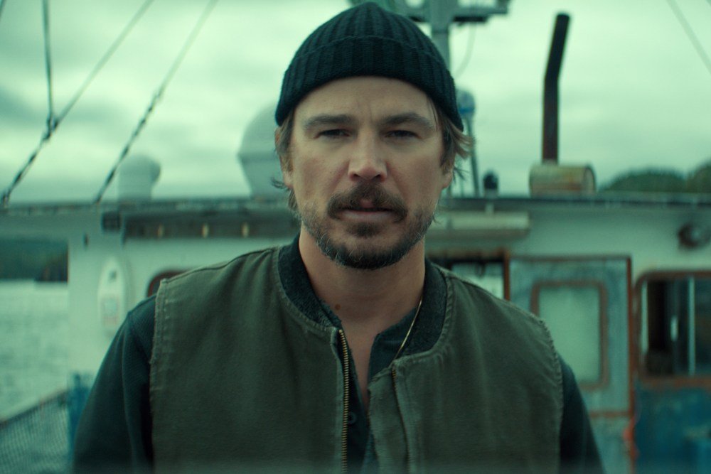 Josh Hartnett Leads Netflix’s Exhilarating Sea Monster Thriller ‘Below’: TV Review